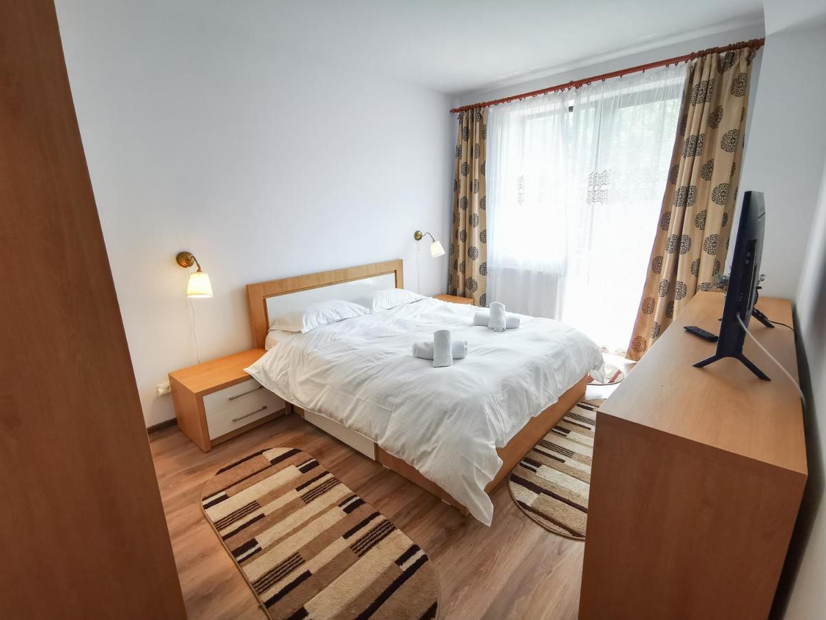 Orchid Luxury Apartment Синая Екстериор снимка