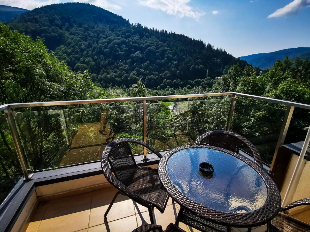 Orchid Luxury Apartment Синая Екстериор снимка