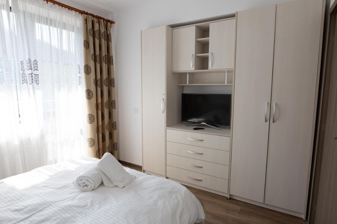 Orchid Luxury Apartment Синая Екстериор снимка