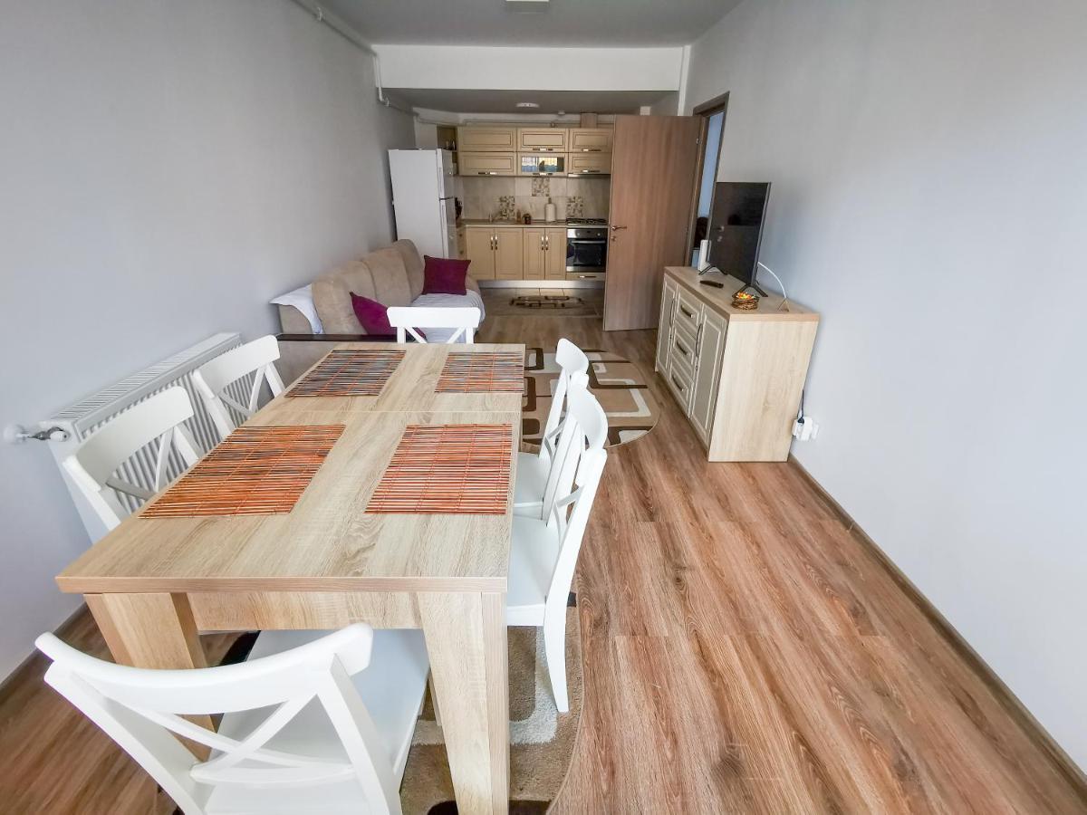 Orchid Luxury Apartment Синая Екстериор снимка